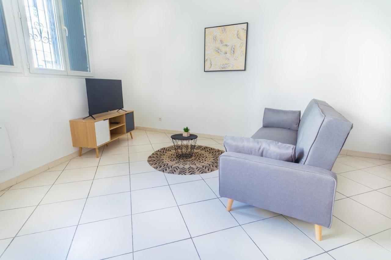 Appartement Tout Equipe Pour 6 Personnes A 15Min Des Plages ベジエ エクステリア 写真