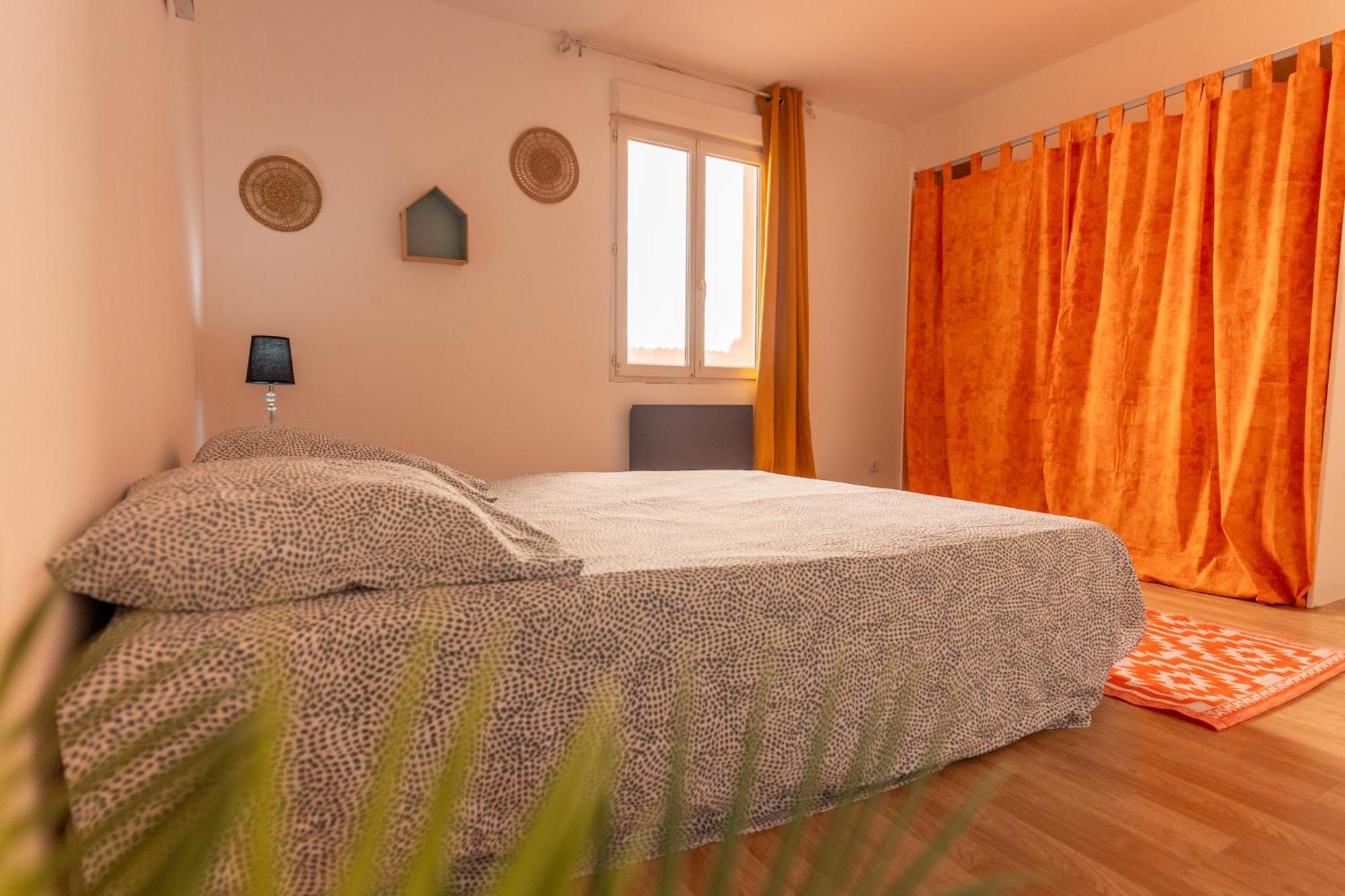 Appartement Tout Equipe Pour 6 Personnes A 15Min Des Plages ベジエ エクステリア 写真