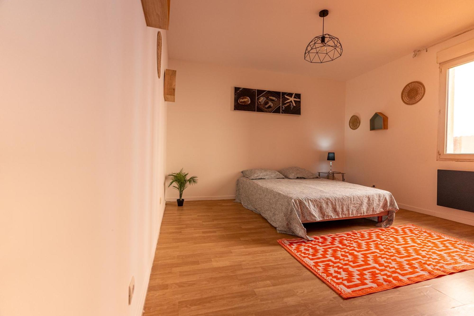 Appartement Tout Equipe Pour 6 Personnes A 15Min Des Plages ベジエ エクステリア 写真